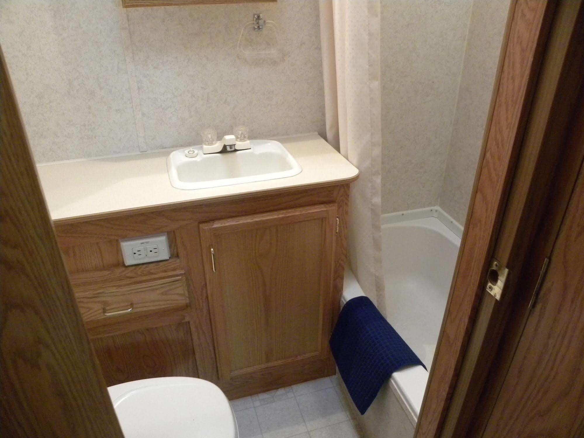 Countryside Campground Apartment Mogadore ภายนอก รูปภาพ